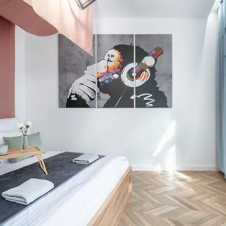 Industrial In Apartamento