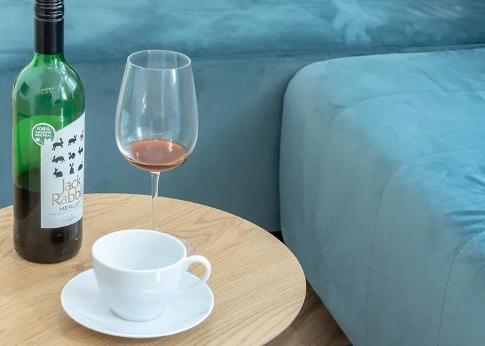 Апартаменты Industrial In *